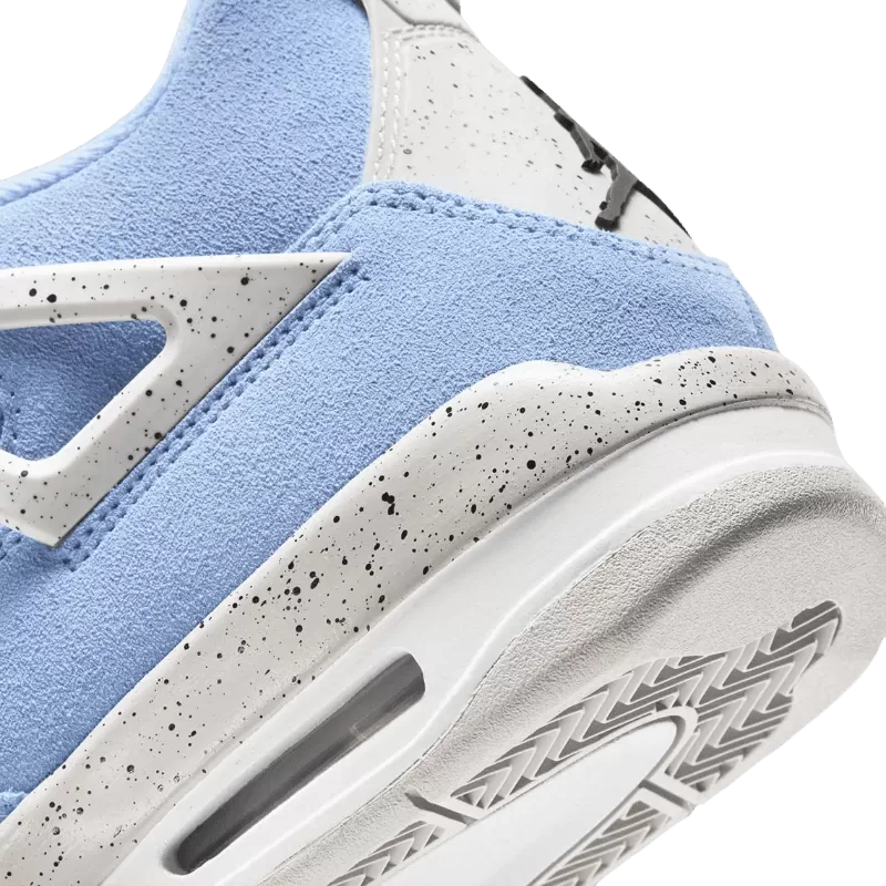 Air Jordan 4 University Blue UNC