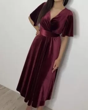 Burgundy Velvet Midi Bridesmaid Dress With Sleeve