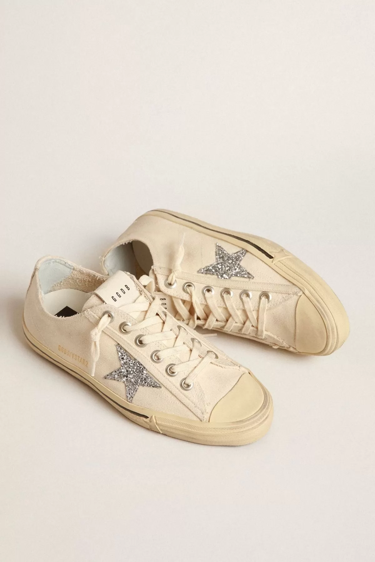 Golden Goose V Star 2 Sneaker - Beige/ Silver