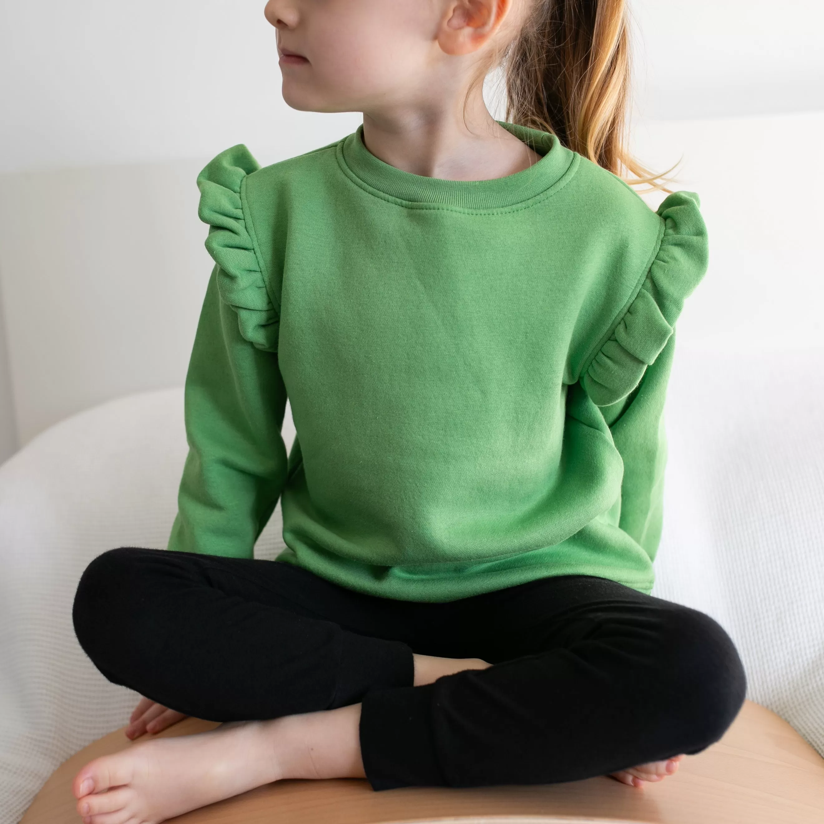 Green frill sleeve Sweatshirt