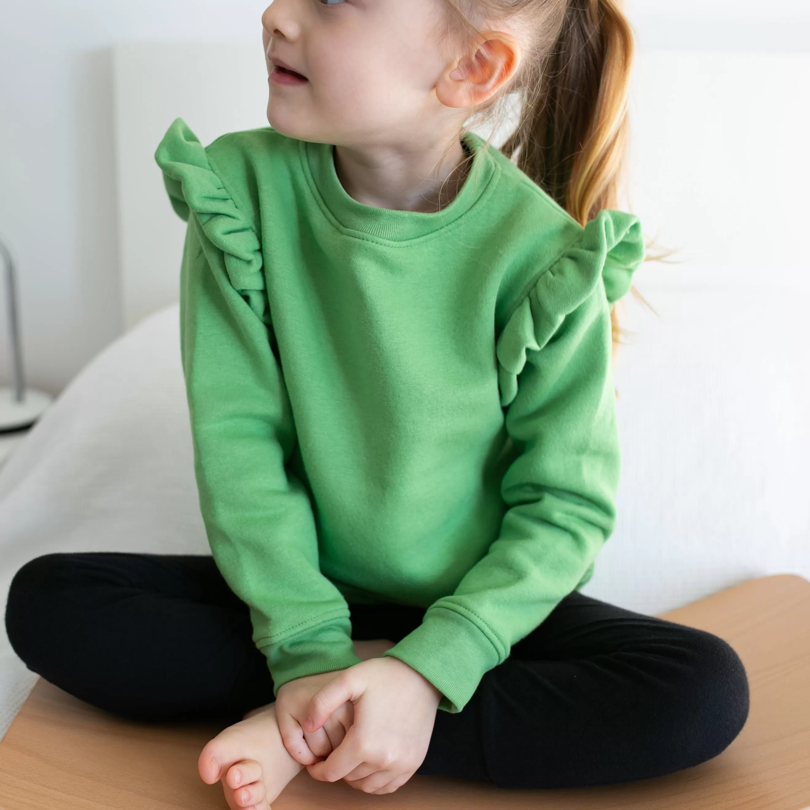 Green frill sleeve Sweatshirt