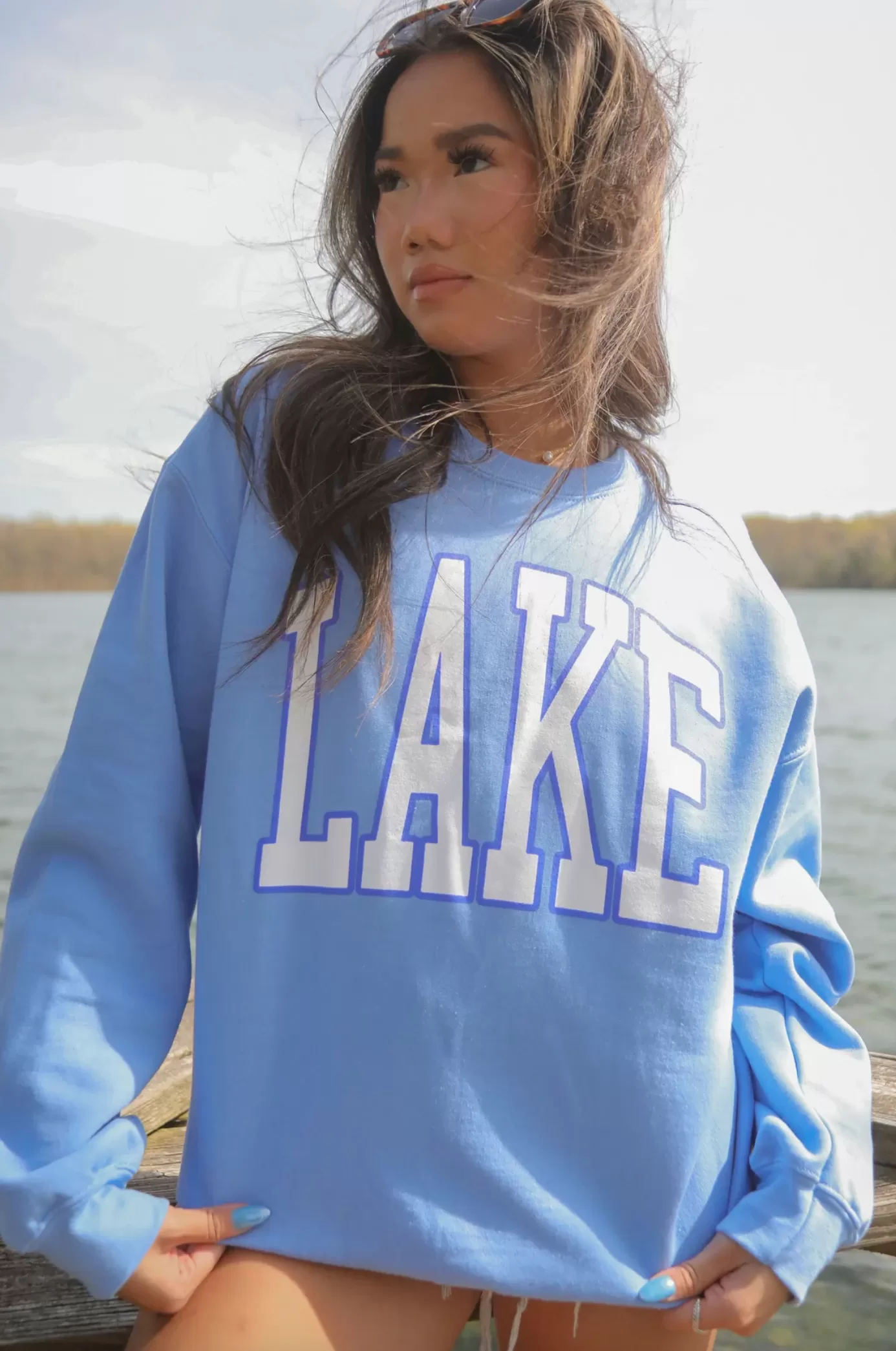 LAKE Oversized Sweatshirt