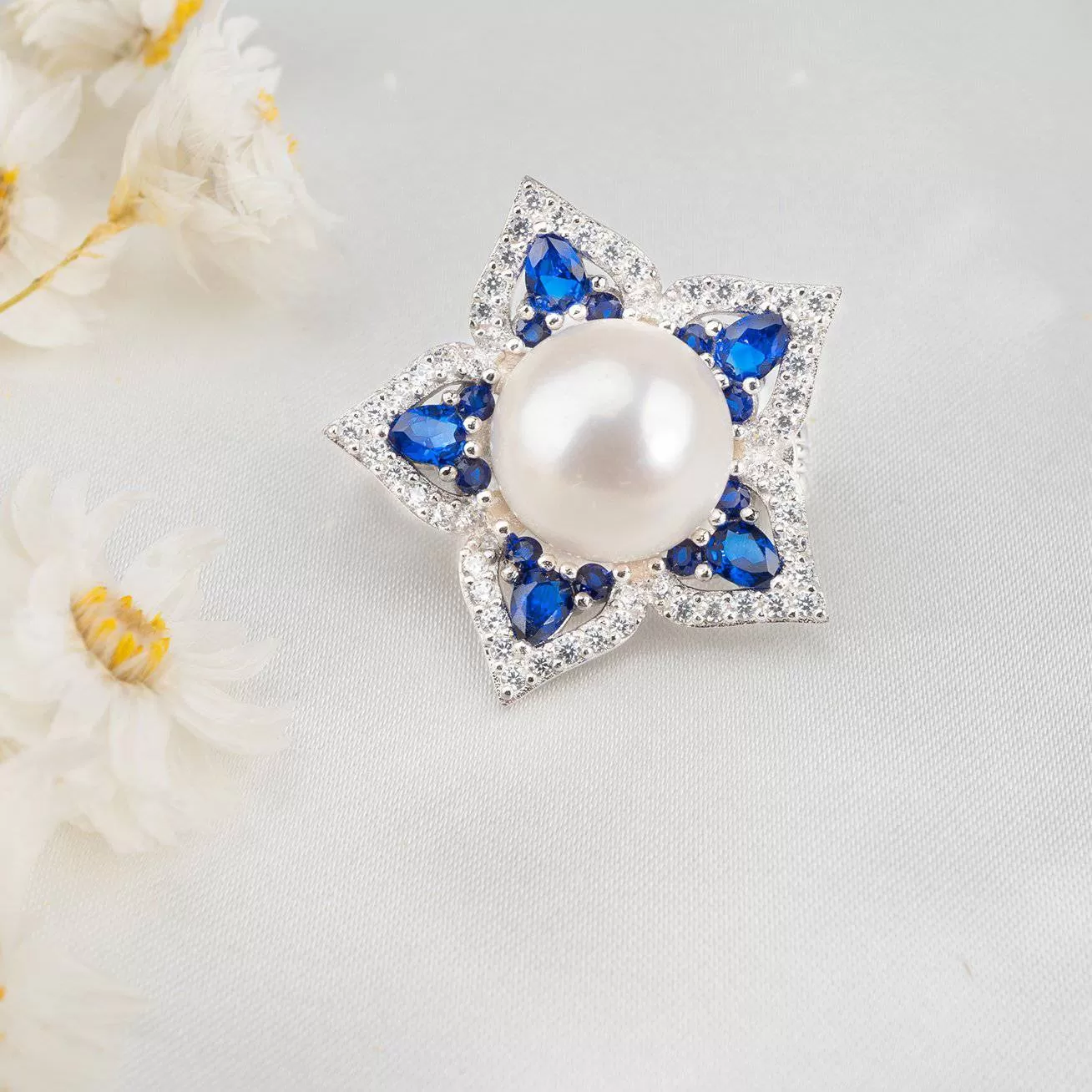 Ocean Star Freshwater Pearl Brooch WC00008