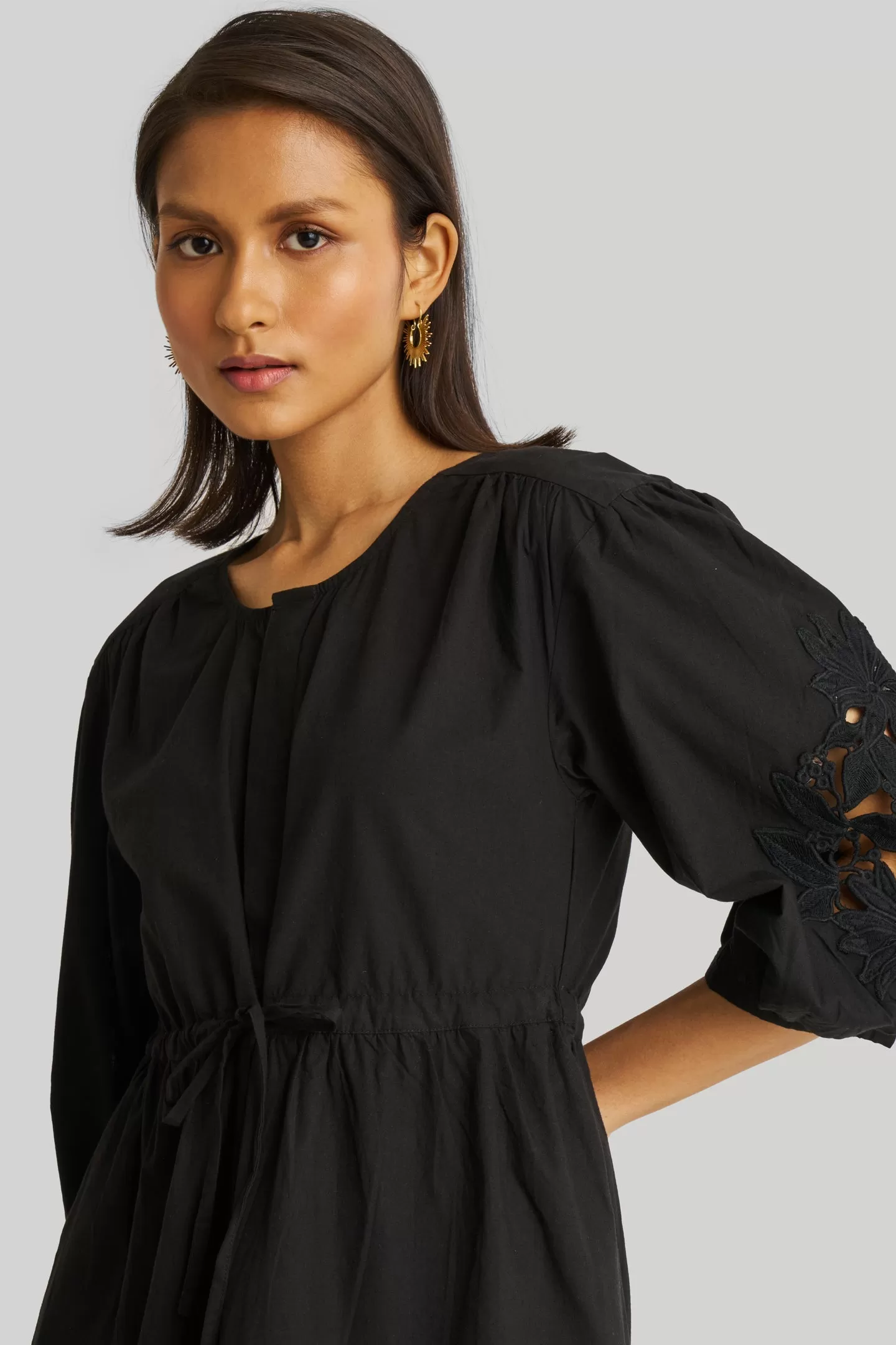 Reistor Shirt Dress with Balloon Sleeves in Black