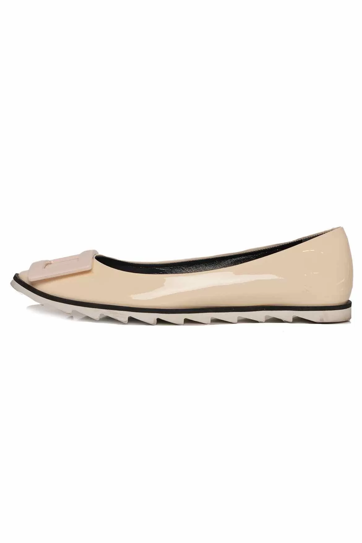 Roger Vivier Size 36 Flats