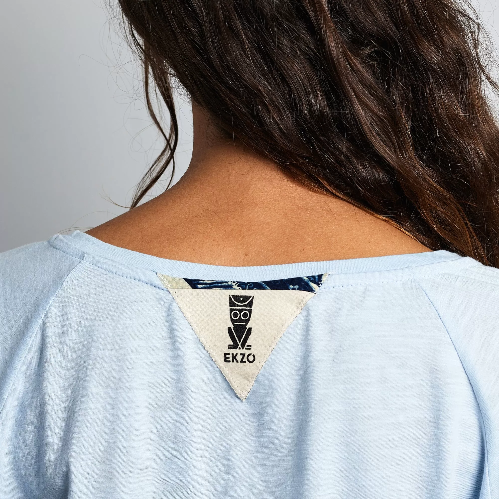 V- Neck Tee Wax Patch - Soft Blue