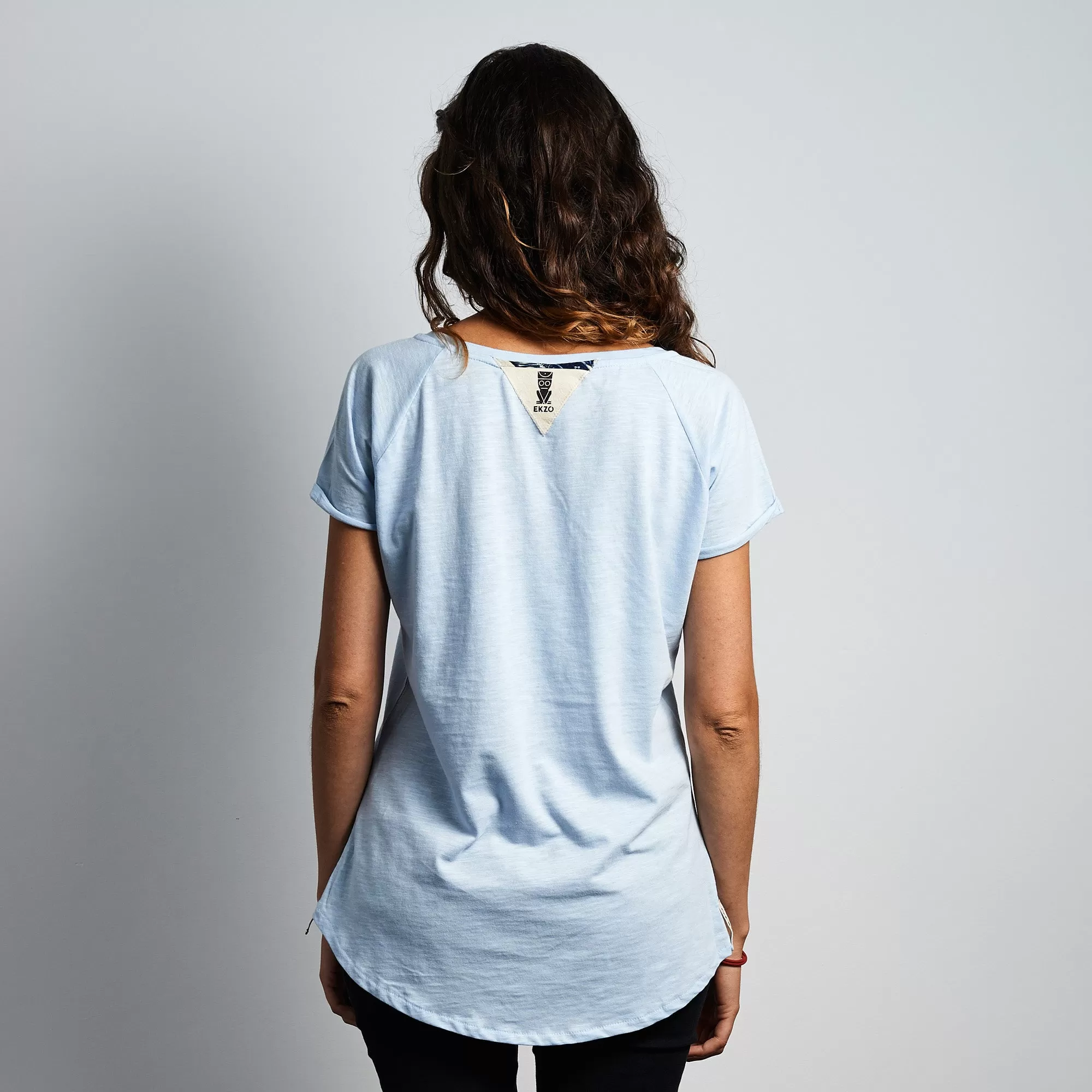 V- Neck Tee Wax Patch - Soft Blue